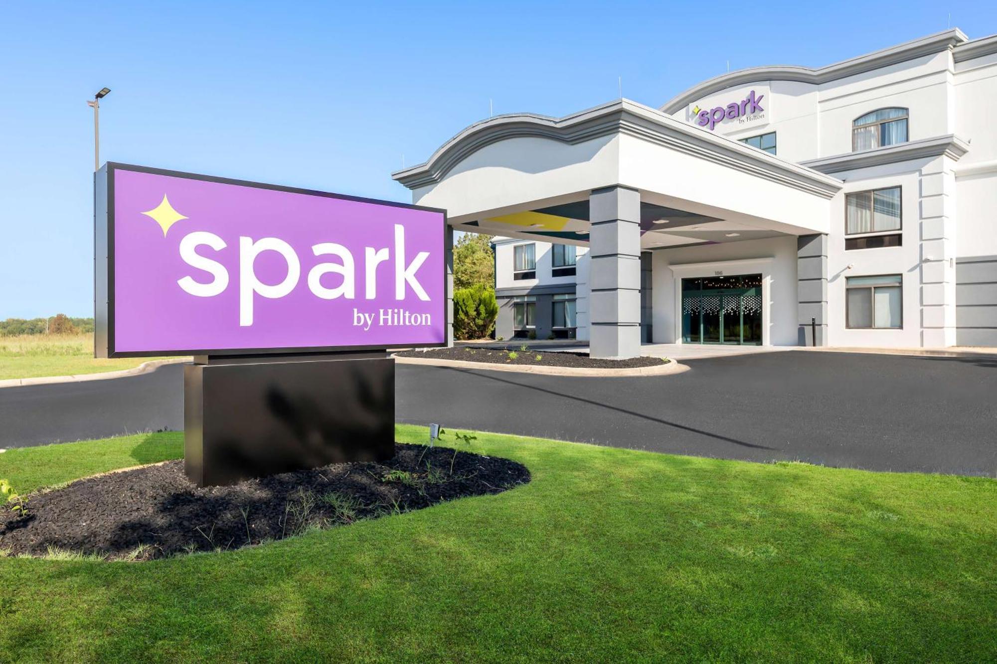 Spark By Hilton Tupelo Exterior photo
